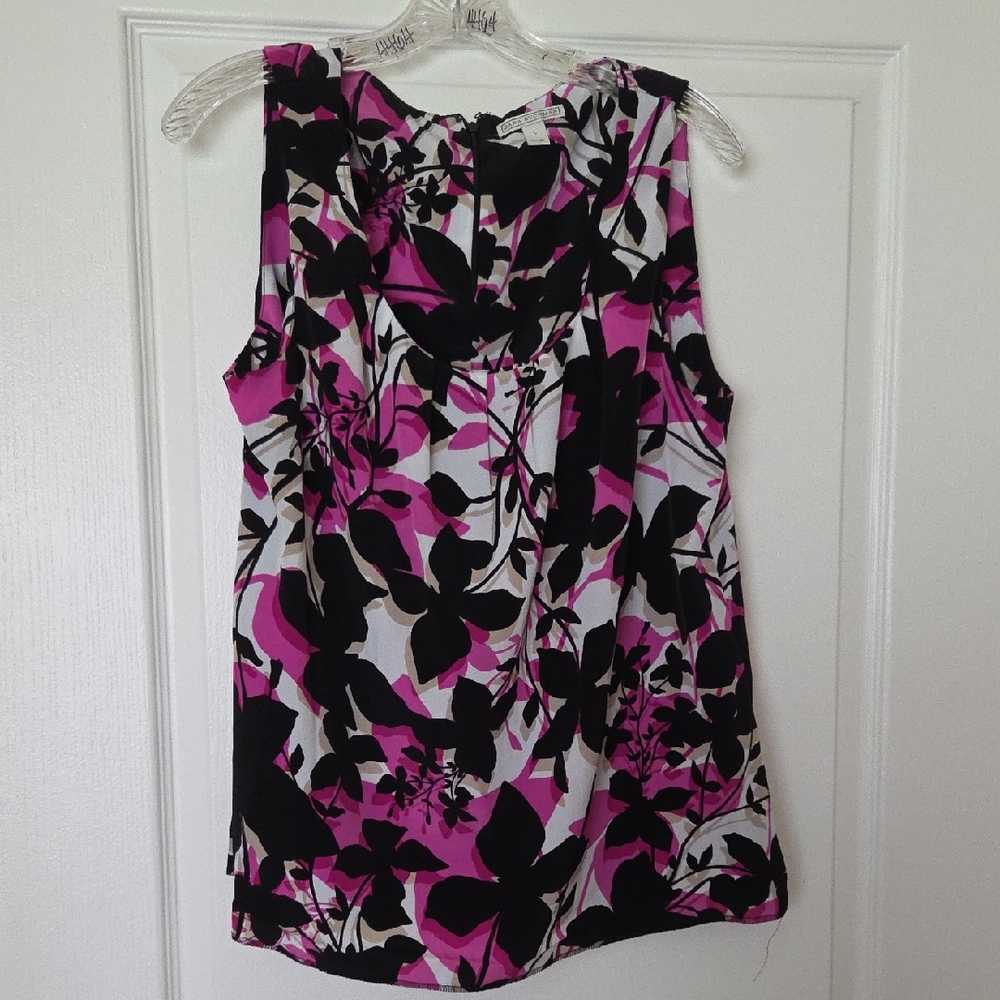 Dana Buchman Pink and White Sleeveless Blouse